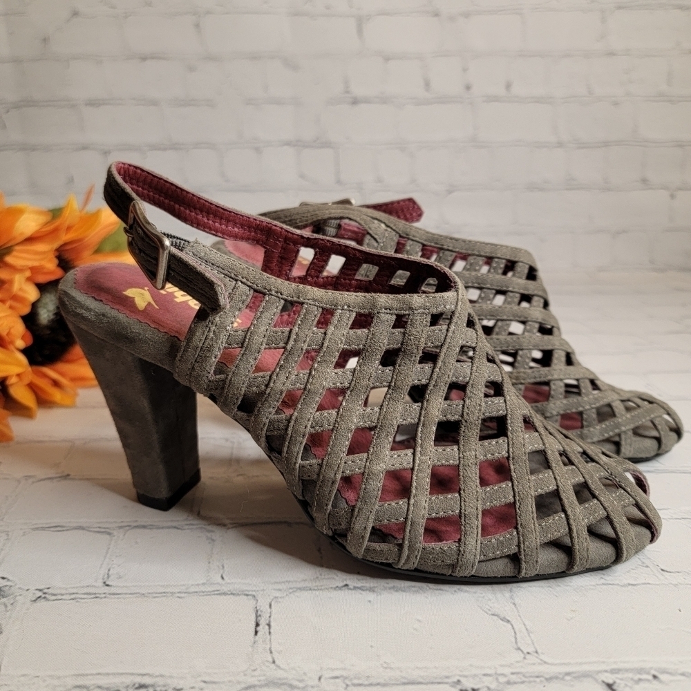Anthropology Farylrobin Gray Suede Cage Sandles Size 7